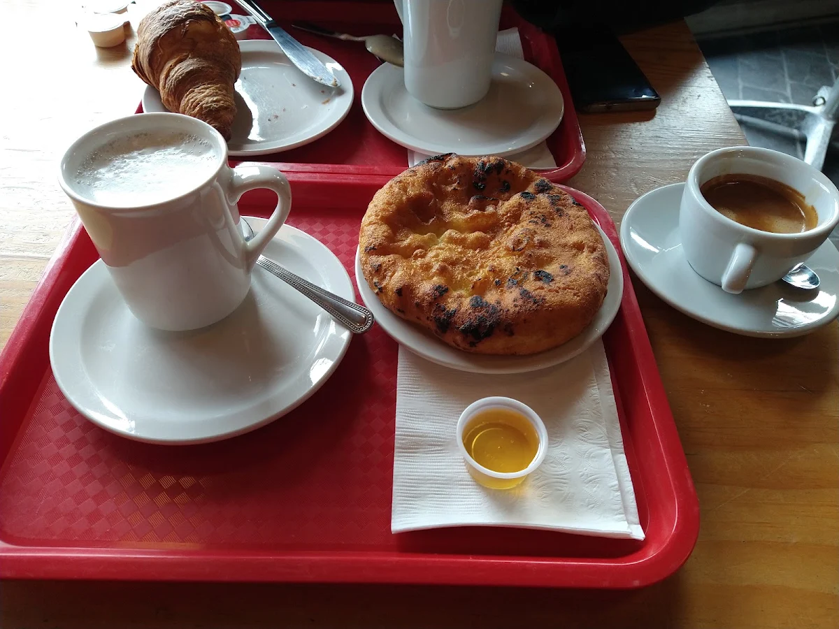 Petit Dej Berbère Lait Chaud Sfenj Bob l'éponge Hhh Miel