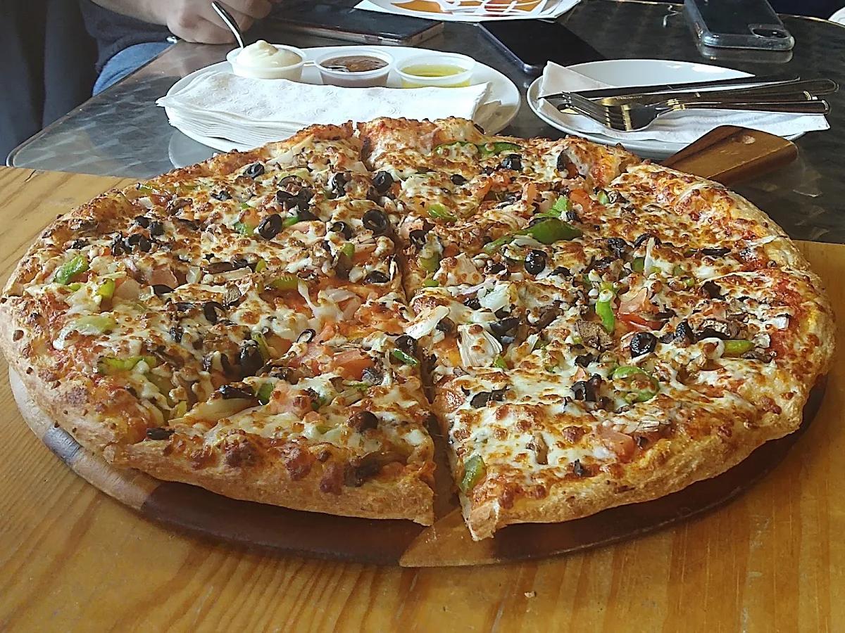Pizza Poulet Grillé Sauce Alfredo Miam
