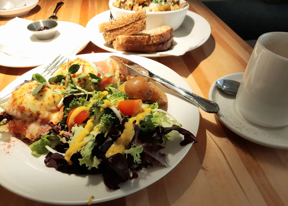 Eggs Benedict with Smoked Salmon