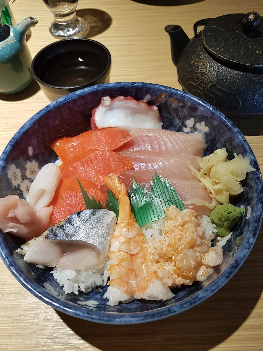 Chirashi Don Buri