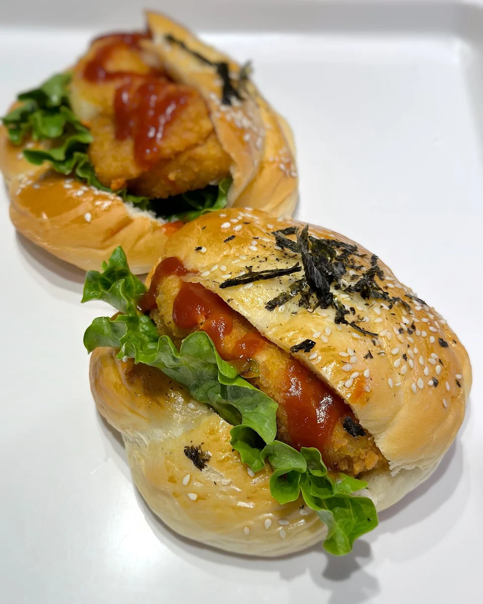 Honey Chicken Bun