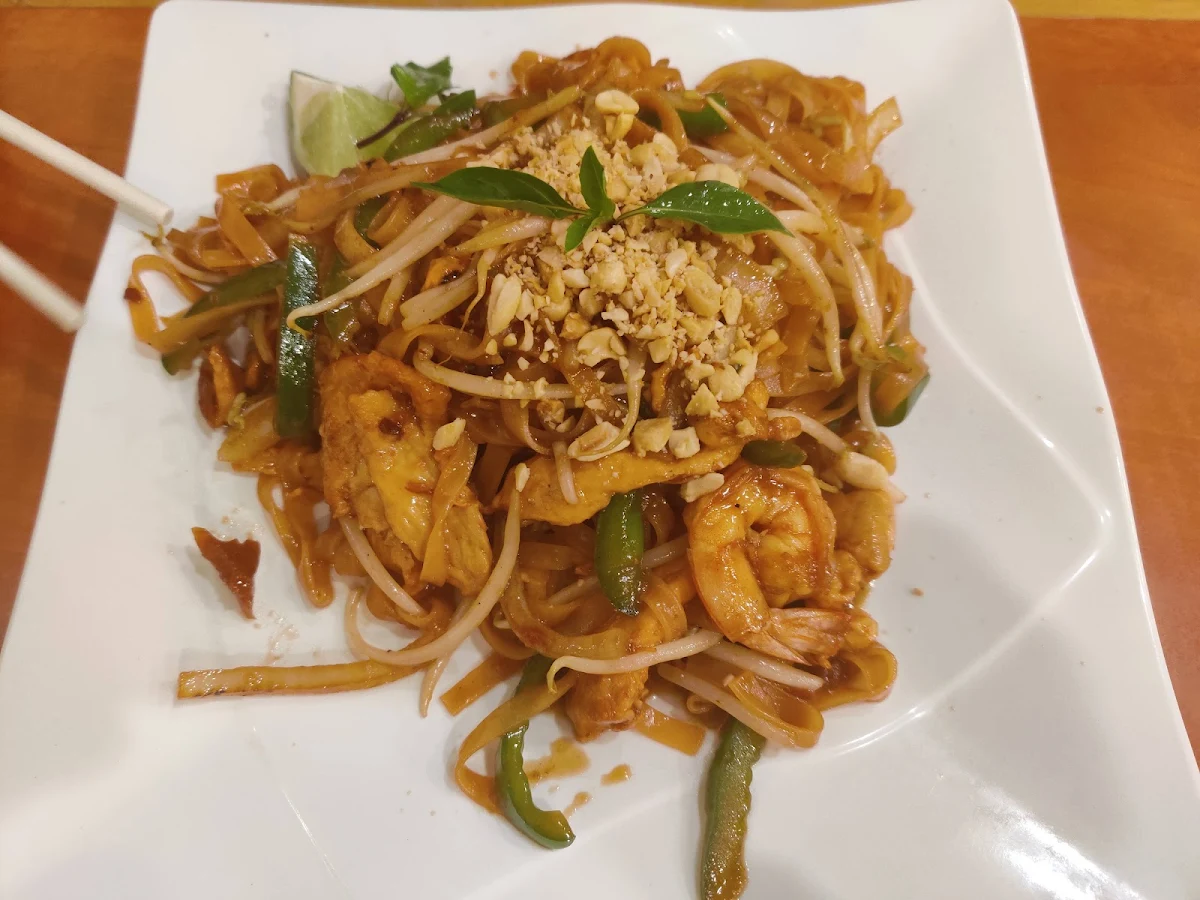 Chicken Pad Thai