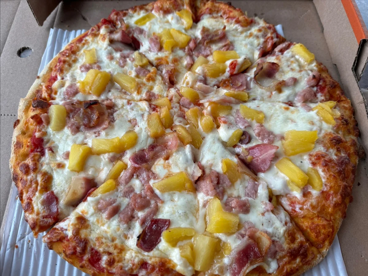 Tropical Hawaiian Pizza