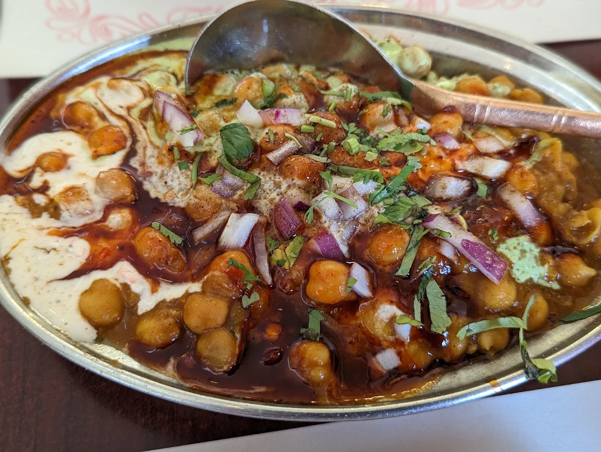 Aloo Tikki Avec Chana Aloo Tikki with Chana