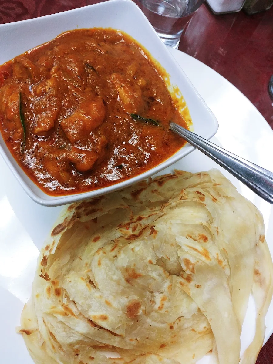 Chicken Curry with Paratha