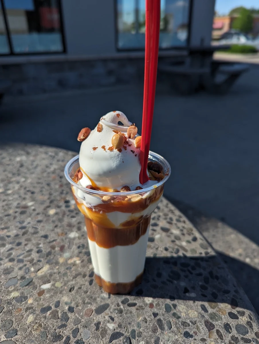 Peanut Buster Parfait Caramel