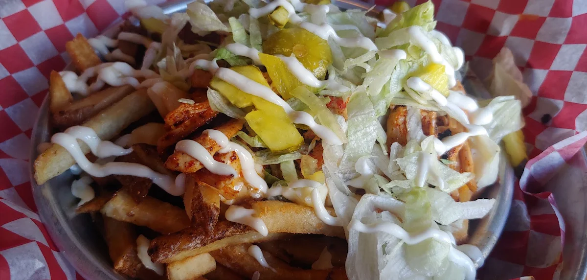 Nashville Pulled Chicken Poutine