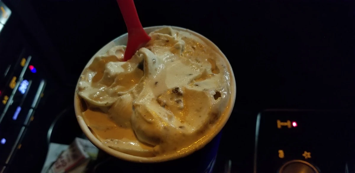 Large Peanut Butter OH Henry Blizzard