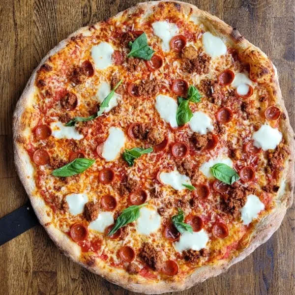 Highlights, Lambretta Pizzeria
