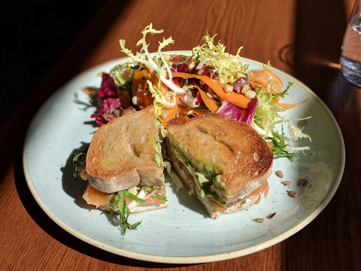 Smoked Salmon Sandwich