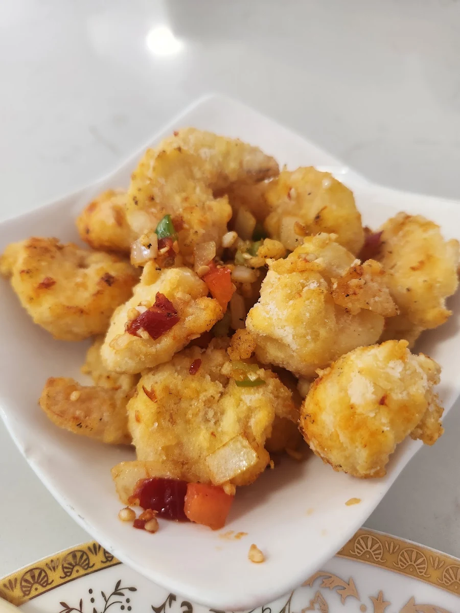 Deep Fried Shrimp with Spicy Salt and Garlic