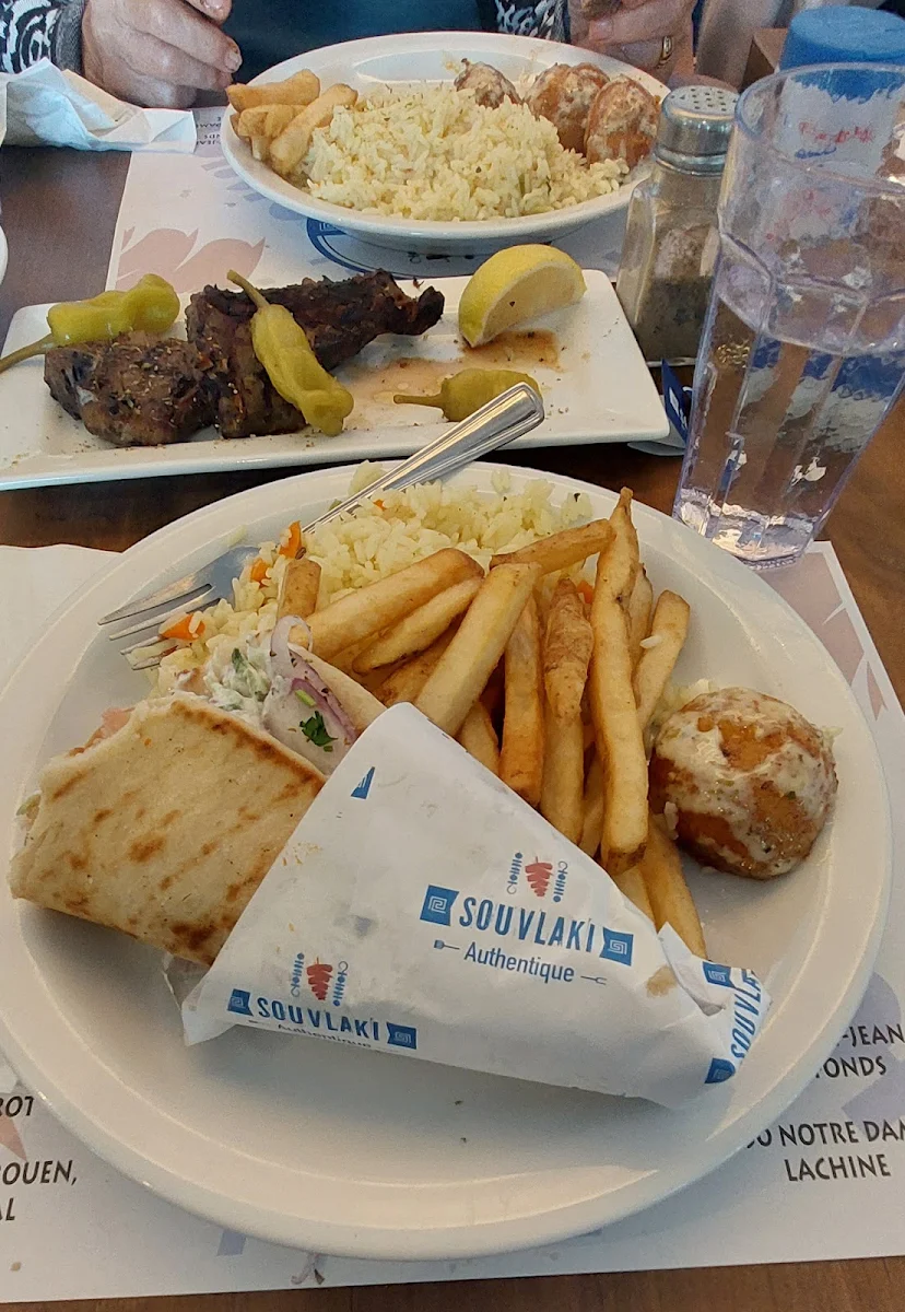 Chicken Pita Plate