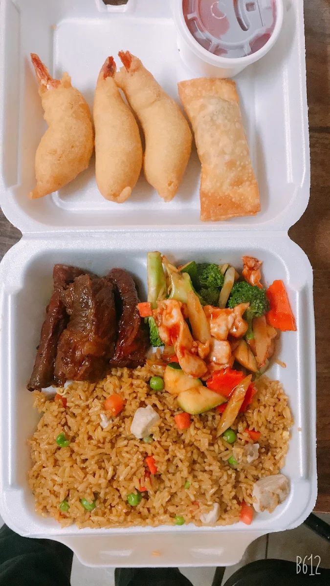Sweet & Sour Shrimps Chicken Fried Rice