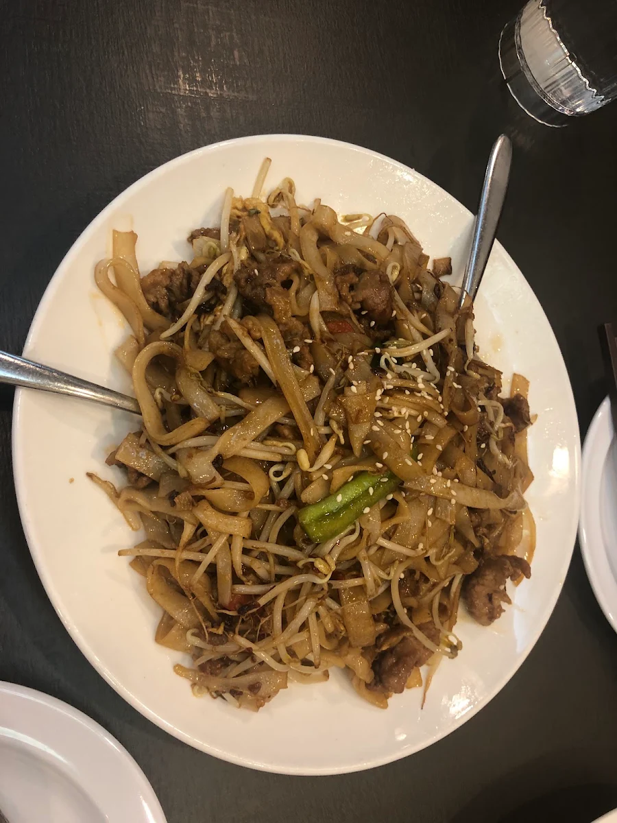 Beef Fried Rice Noodle Ho Fan