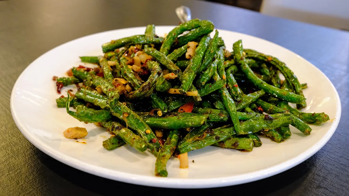 Fried Green Beans with Spciy Sauce