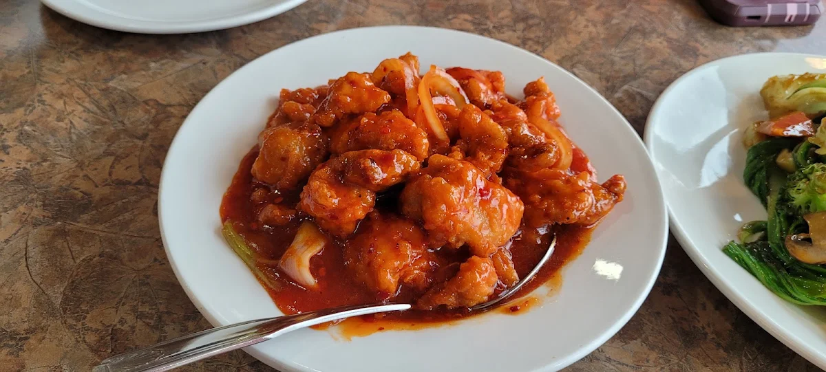 Hot Garlic Chicken in Sweet Tomato Sauce