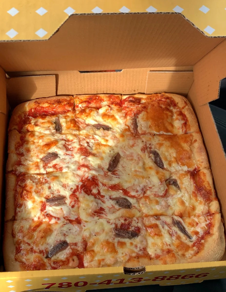 Seafood Pizza