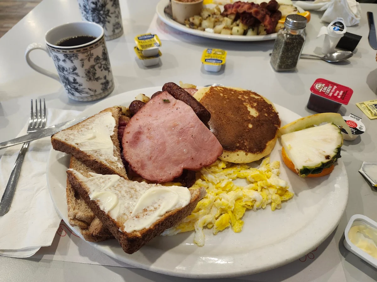 Highlights, SunnySide Diner