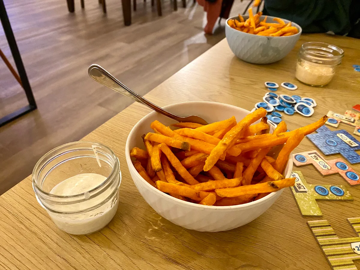 Yam Fries and Garlic Aoili
