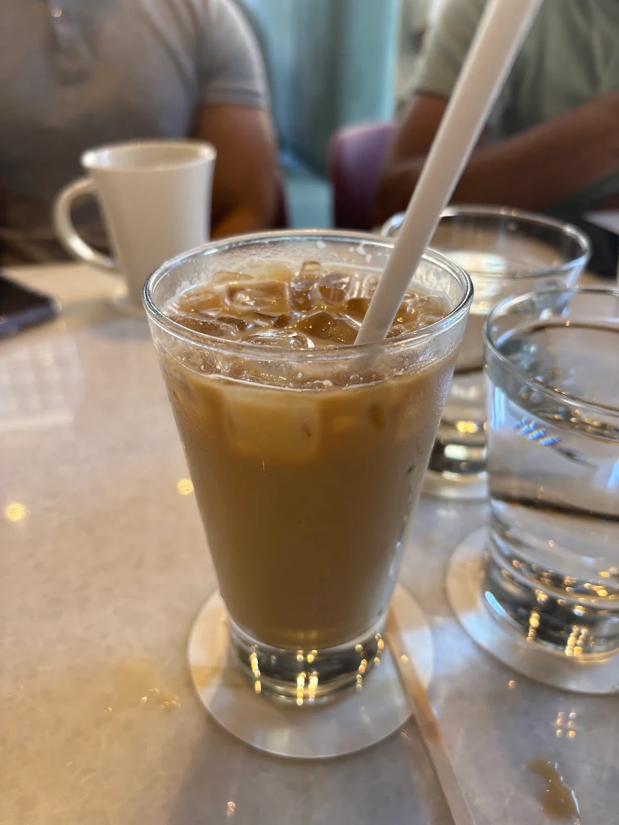 Iced Vanilla Oat Latte