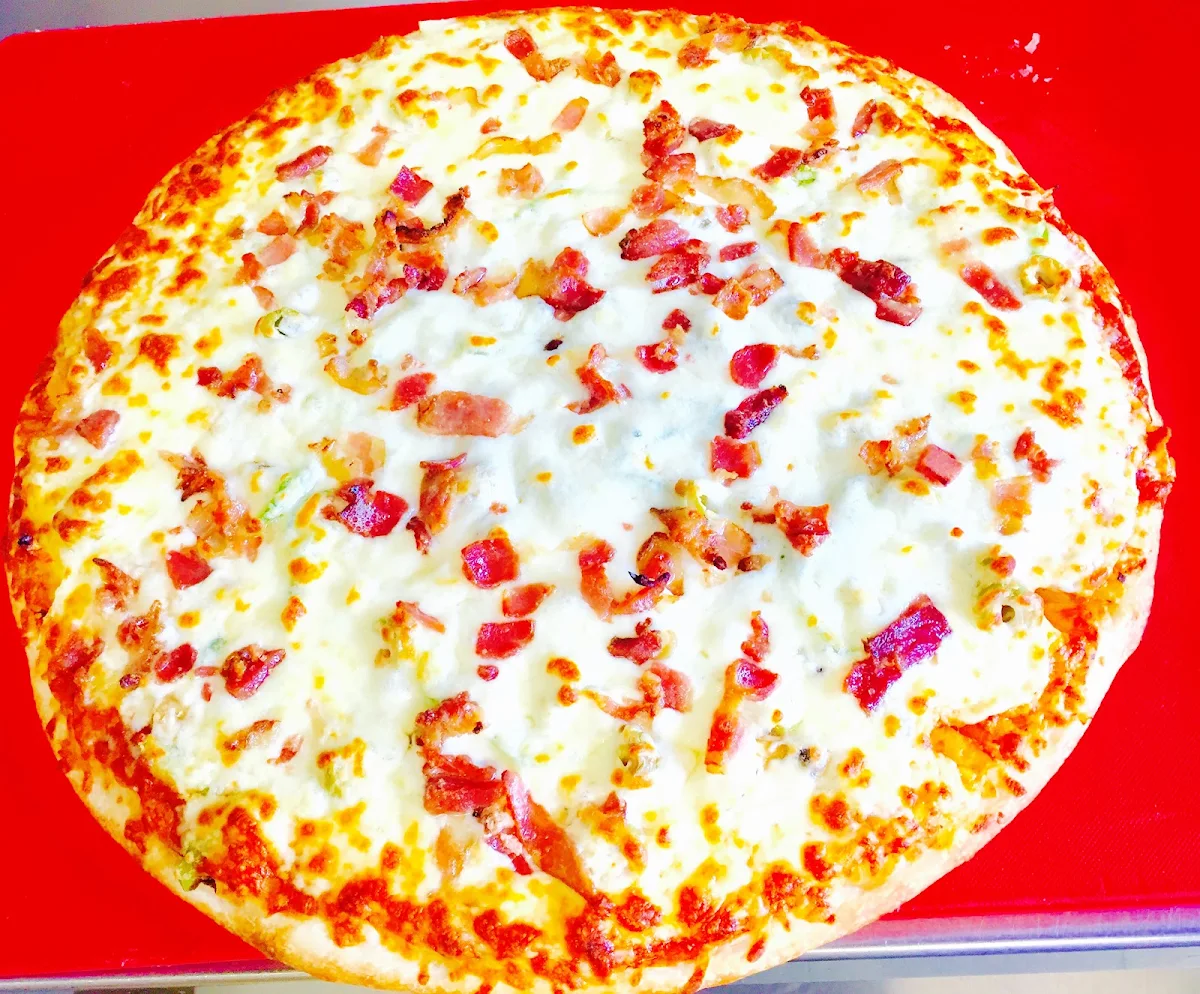 Canadian Pizza L