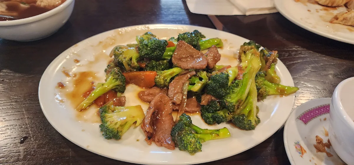 Broccoli Beef, Golden Bowl 金碗楼