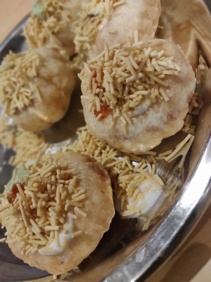 ਸੇਬ ਪੂਰੀ, Prem Sweets Factory