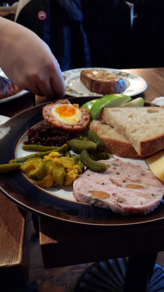 The Q&B Full English Breakfast