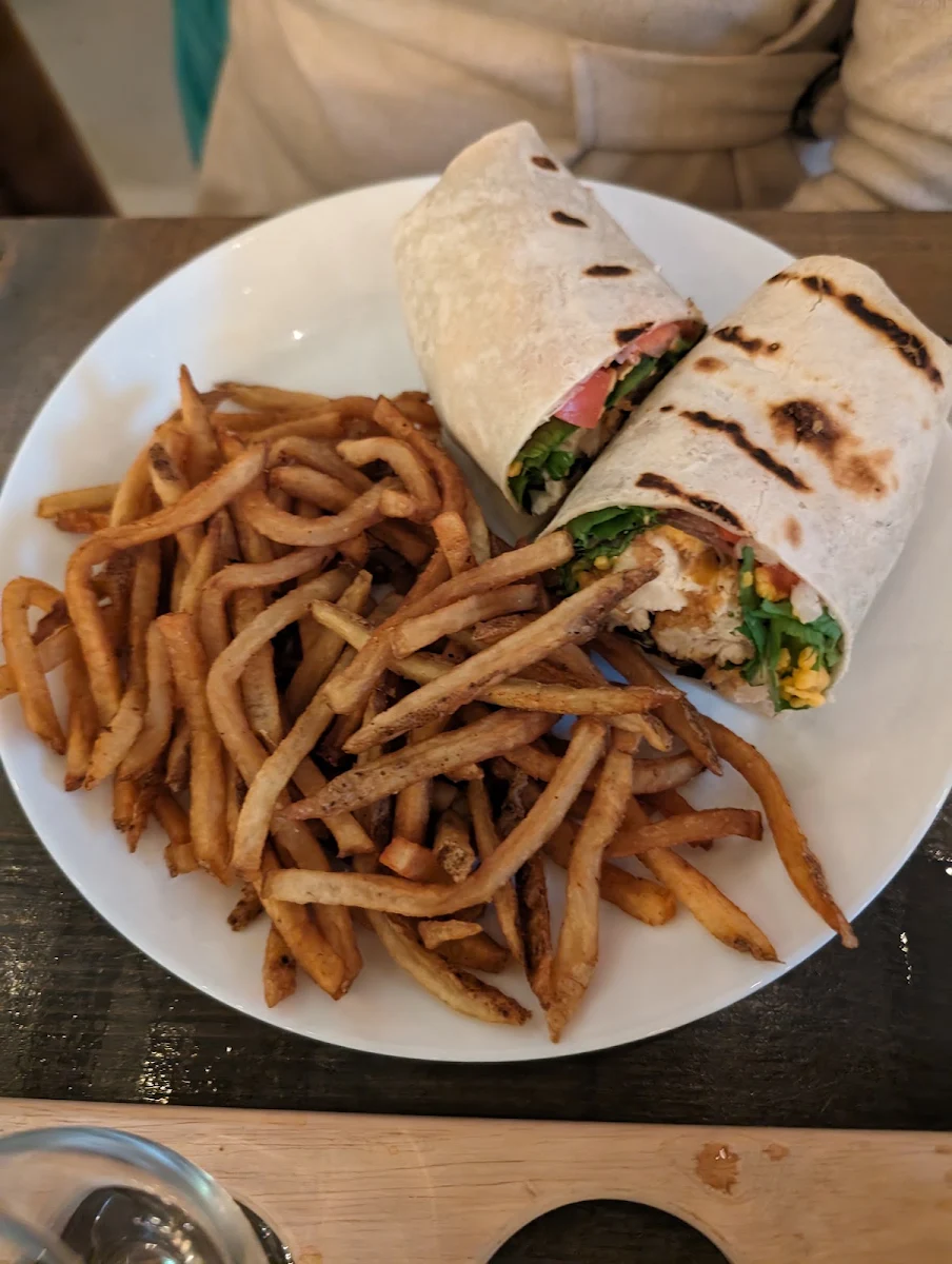 Chicken Wrap, Newark Brewing: Bar & Restaurant