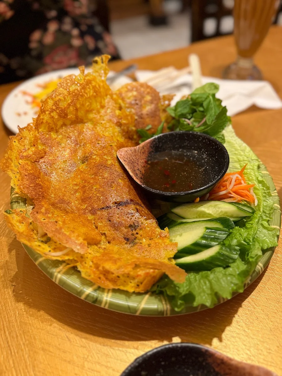 Vietnamese Crepe Bánh Xèo
