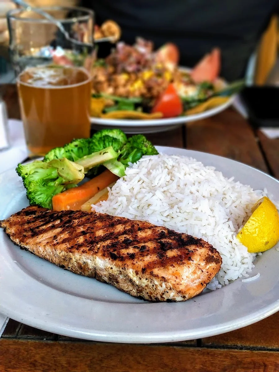 Saumon Grillé Grilled Salmon