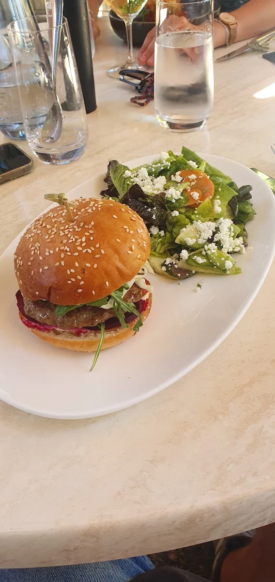 Hamburger, The Patio At Lake Breeze