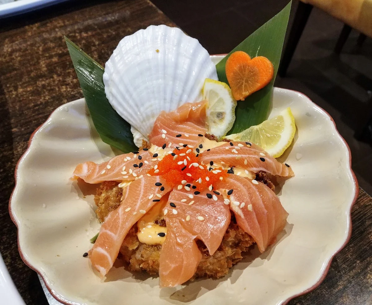 Salmon Sushi Pizza