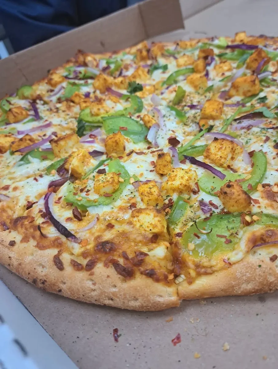 Samosa Chaat Pizza