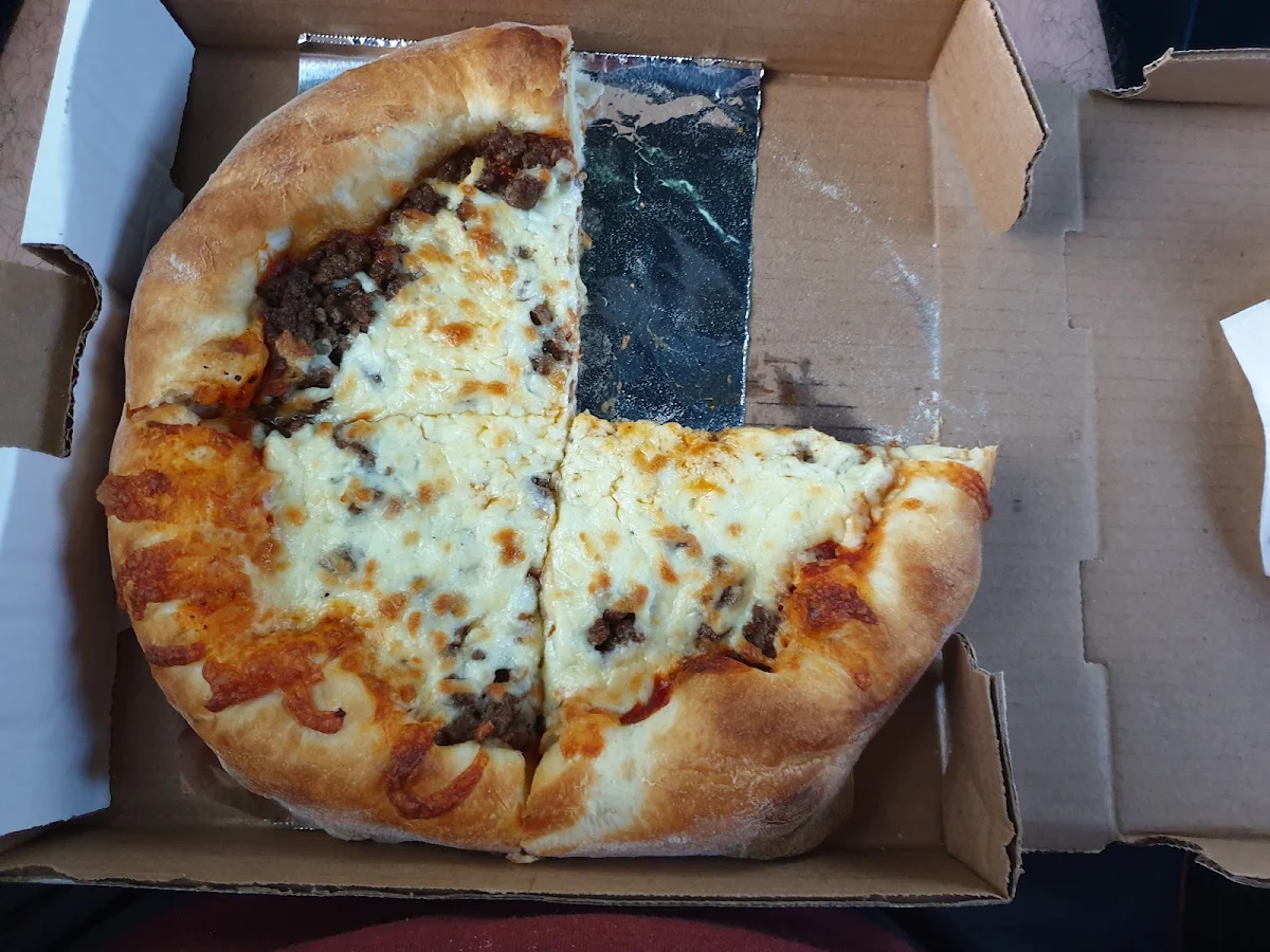 Pizza 9, Cantine Rendez-Vous Ouellet Inc
