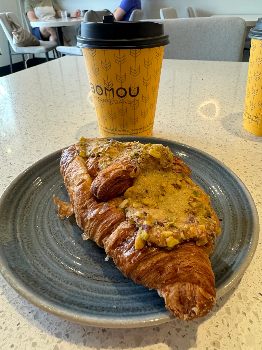 Pistachio Croissant