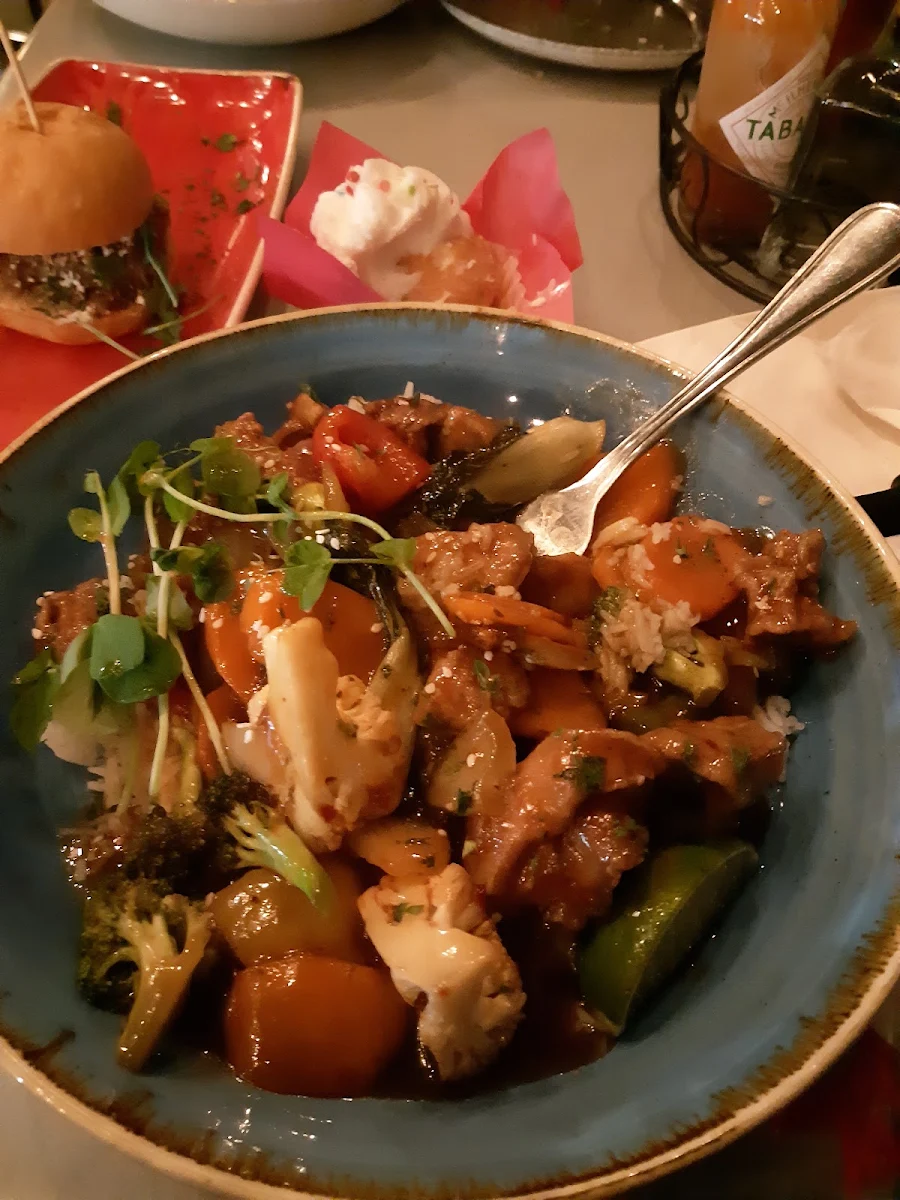Sweet & Sour Cantonese Chicken