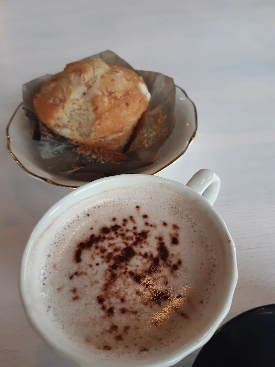 Muffins and Cappuccino