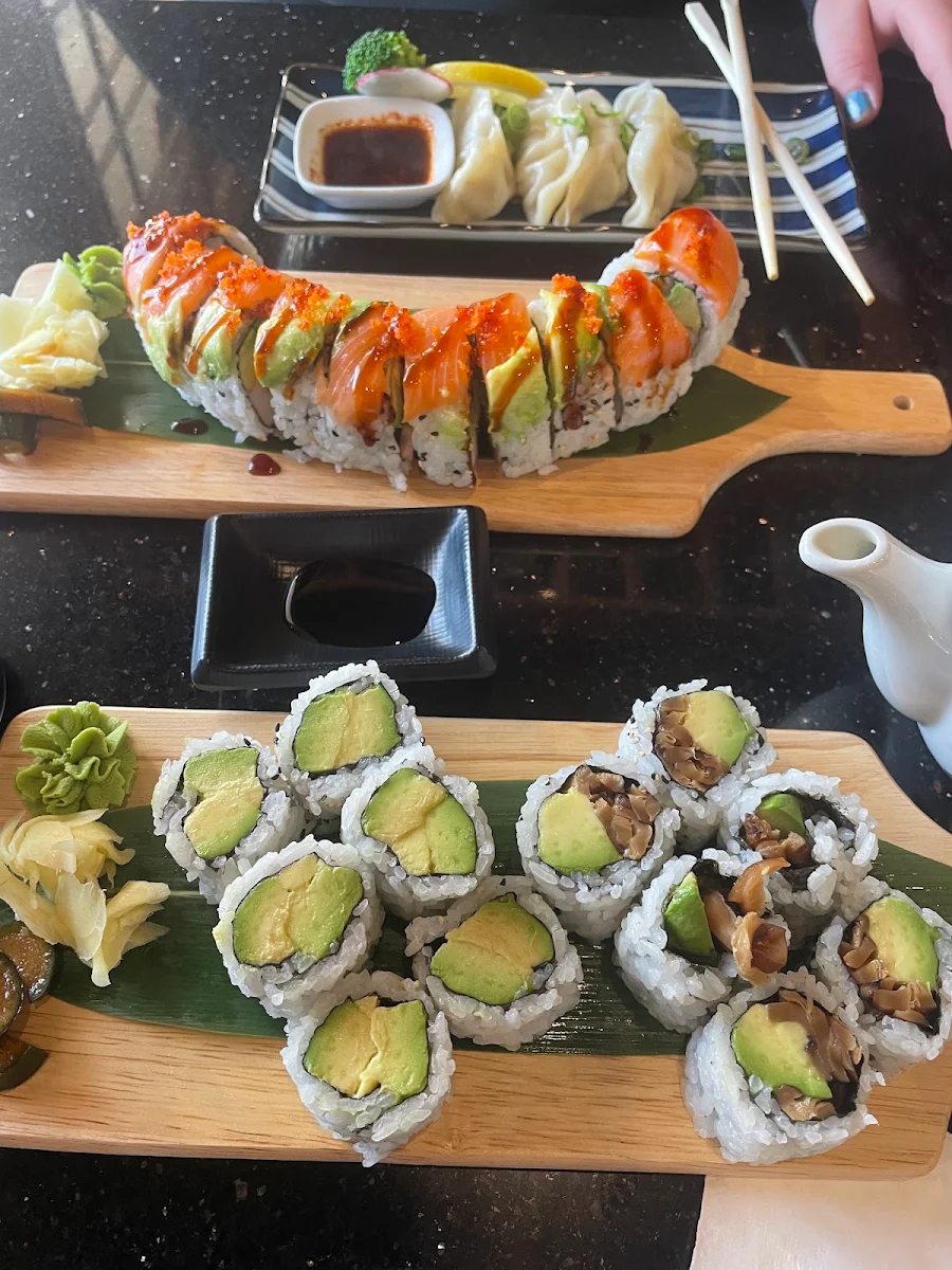 Yam & Avocado Roll 8 pcs and Veggie Gyoza 6 pcs