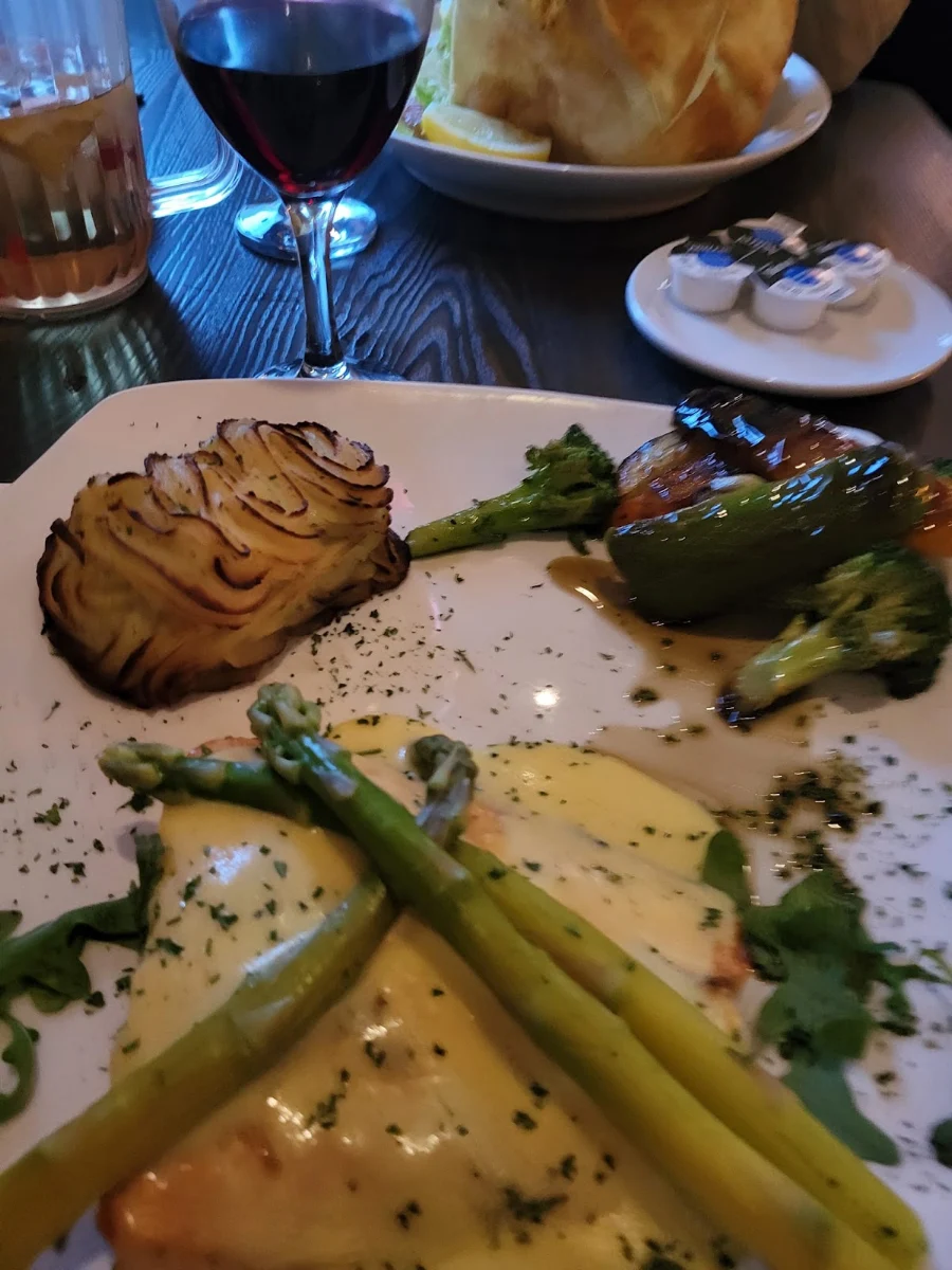Saumon Sauce Hollandaise
