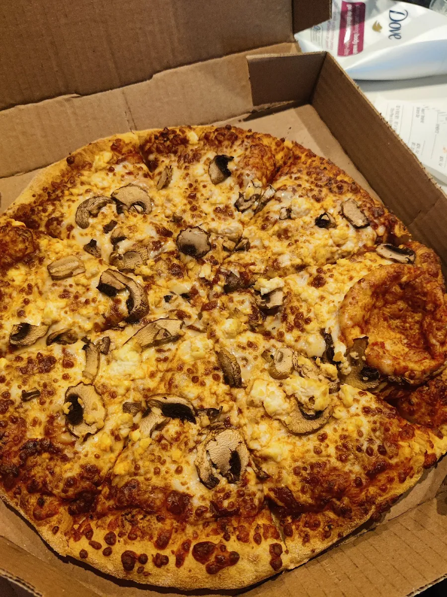Cheese Pizza Mushroom Pizza
