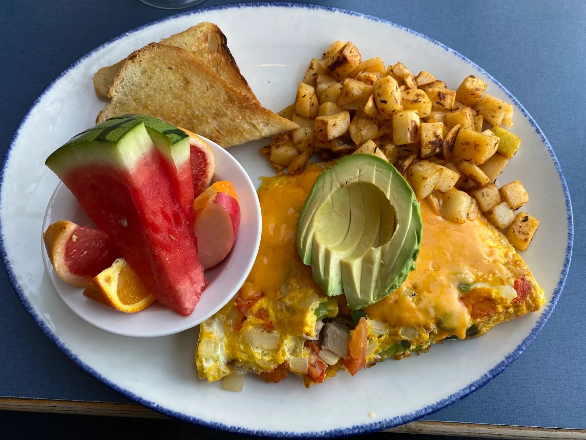 Omlt Chicken Avocado - D