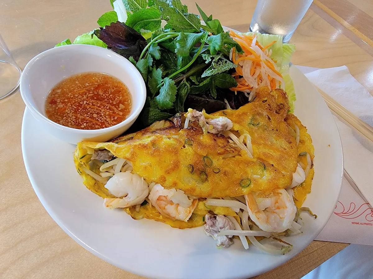 Bánh Xèo GREPE Vietnamese