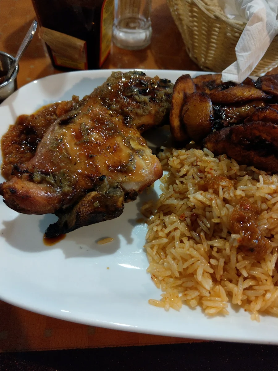 Demi Poulet Braisé