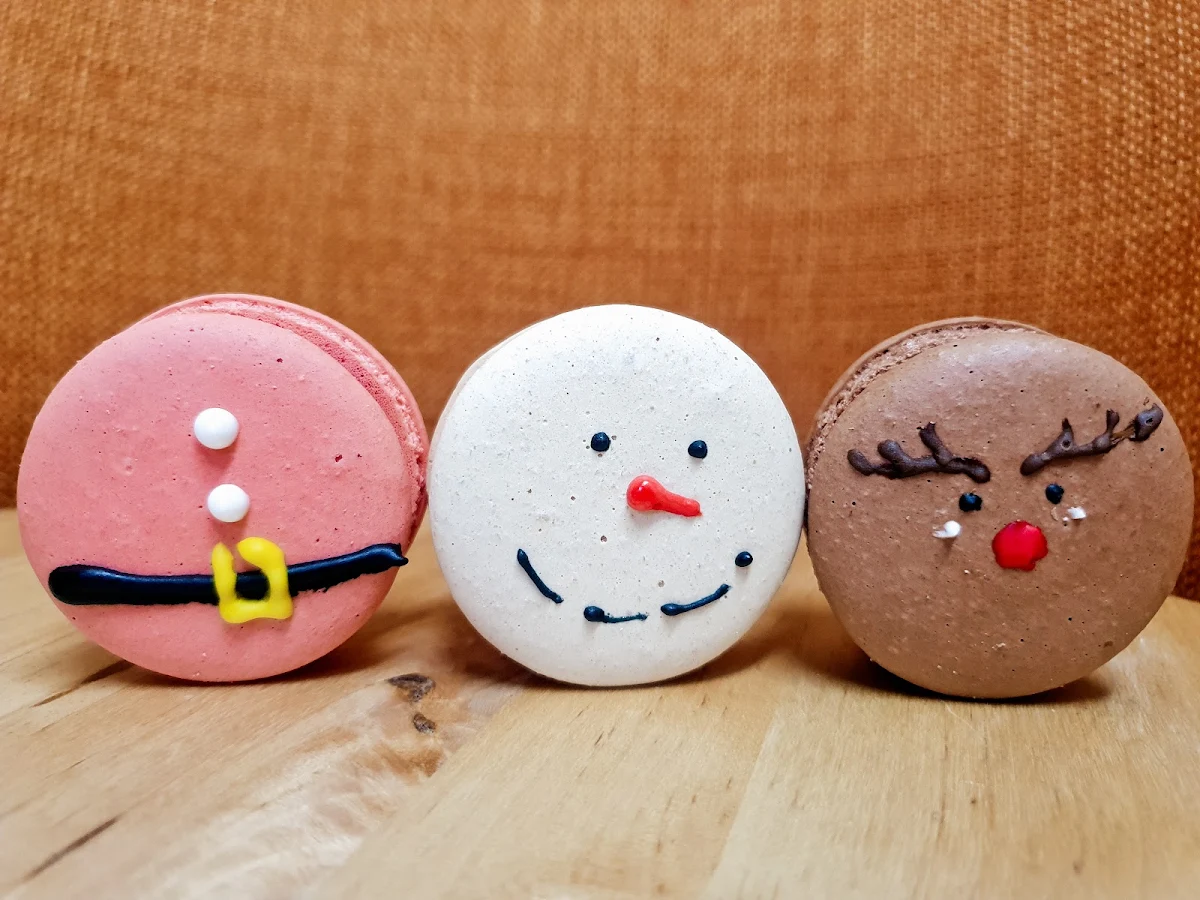 Christmas Macarons