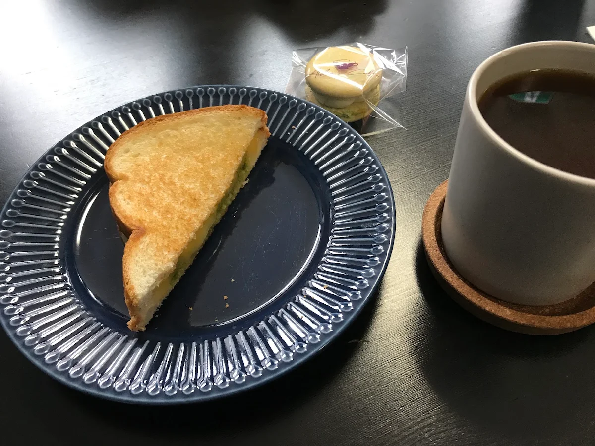 Grilled Cheese with Pesto