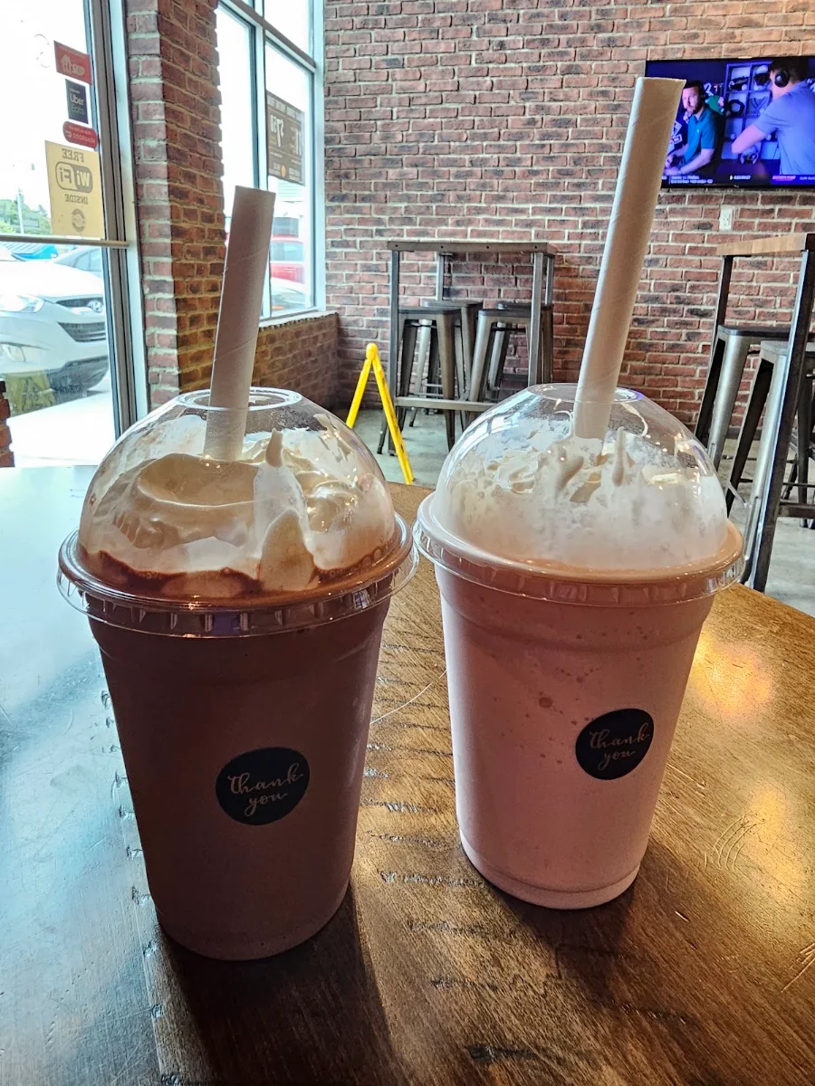 Chocolate Milkshake & Strawberry Shake