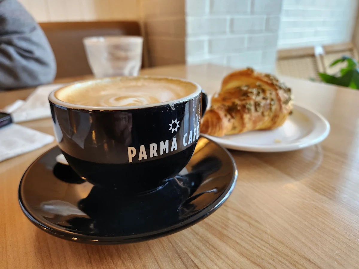 Pistachio Croissant