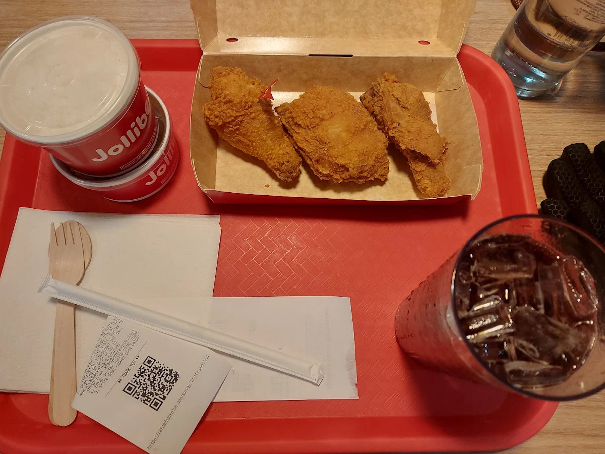 Spicy Crispy Chicken Combo Steamed Rice with Soda