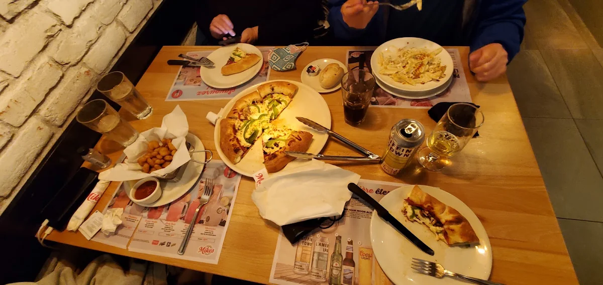 Pizza Pasta and Cauliflower Bites